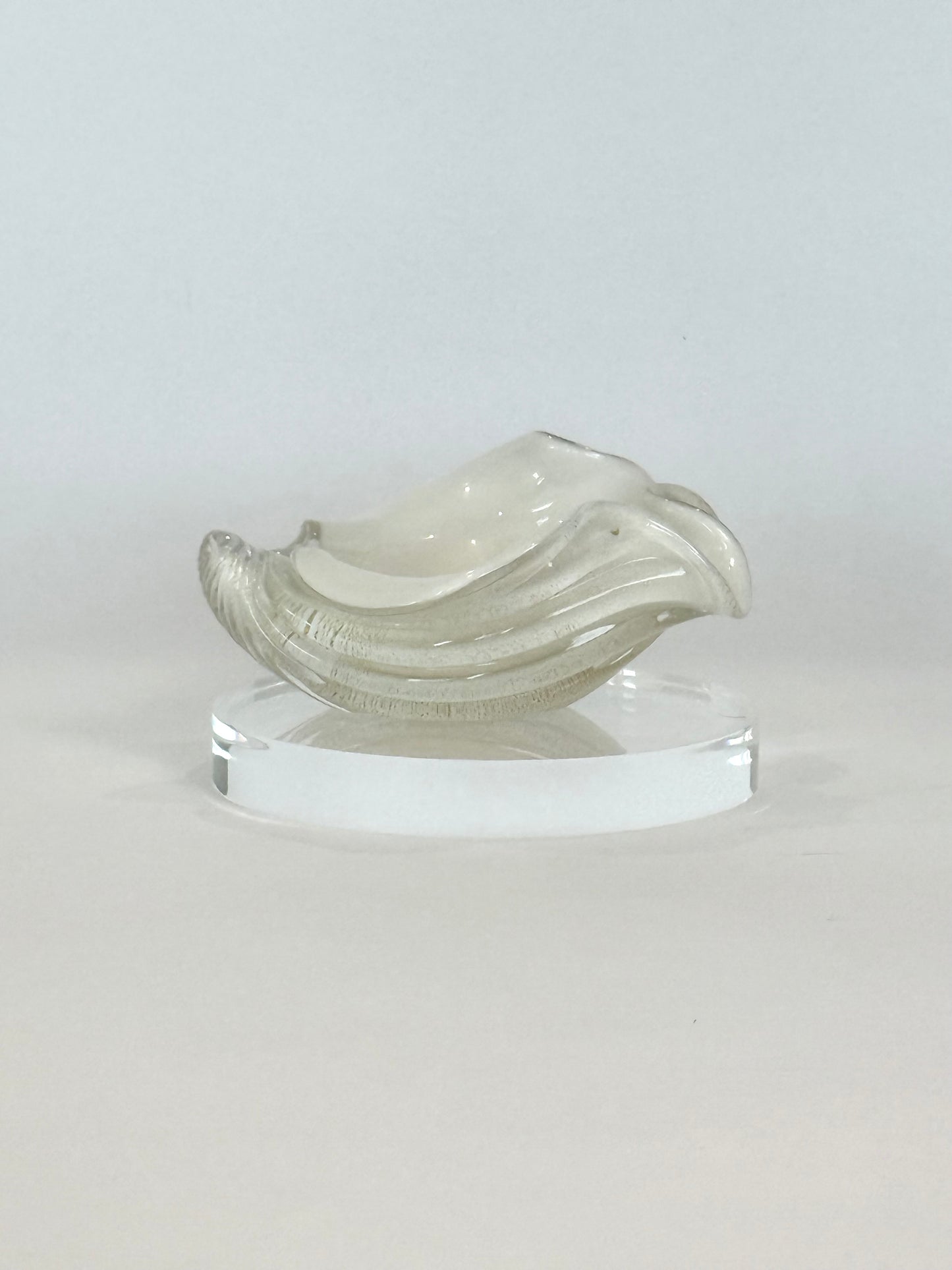 Vintage Murano Glass Conch Shell Bold with Gold Inclusions