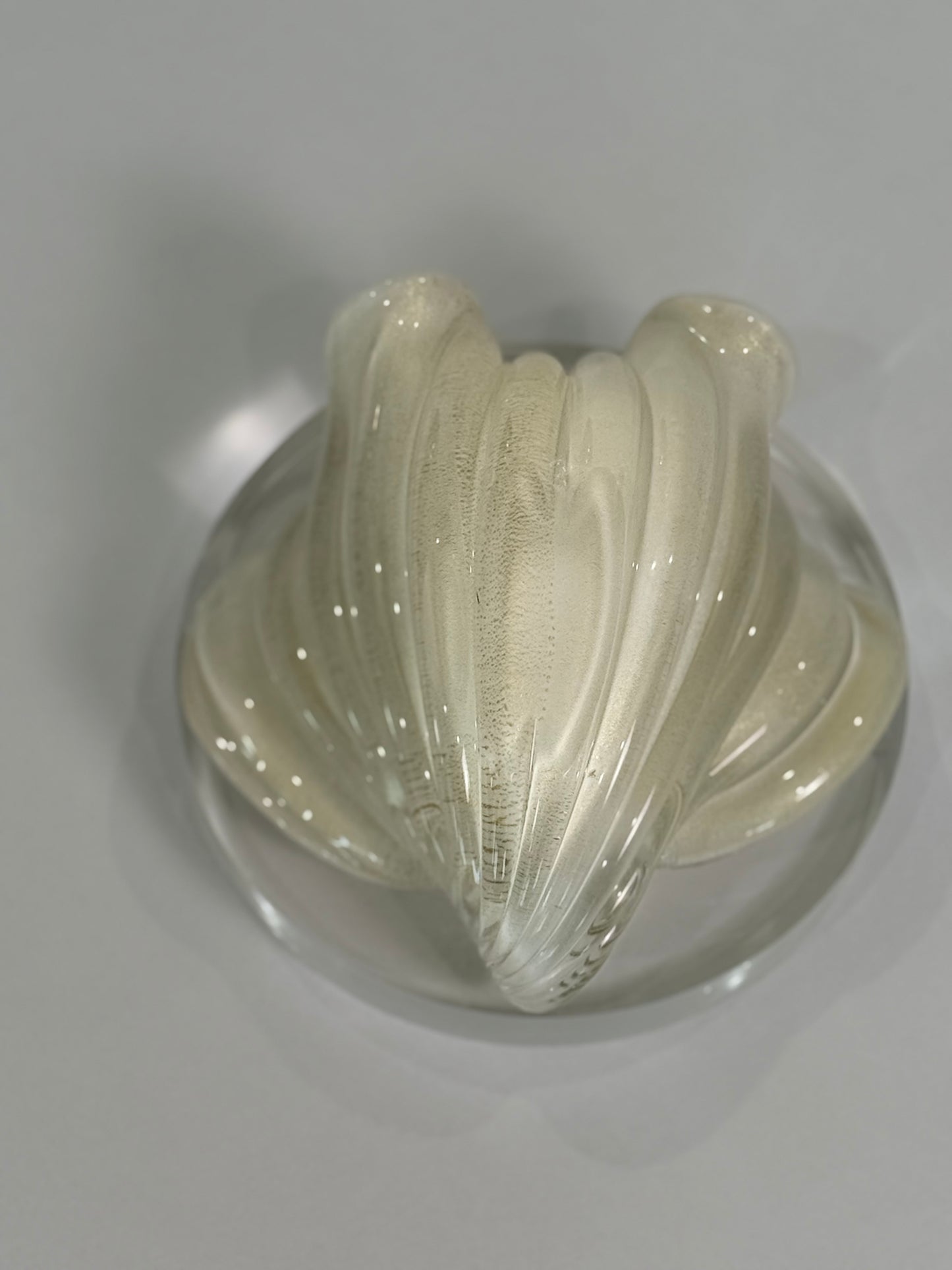 Vintage Murano Glass Conch Shell Bold with Gold Inclusions