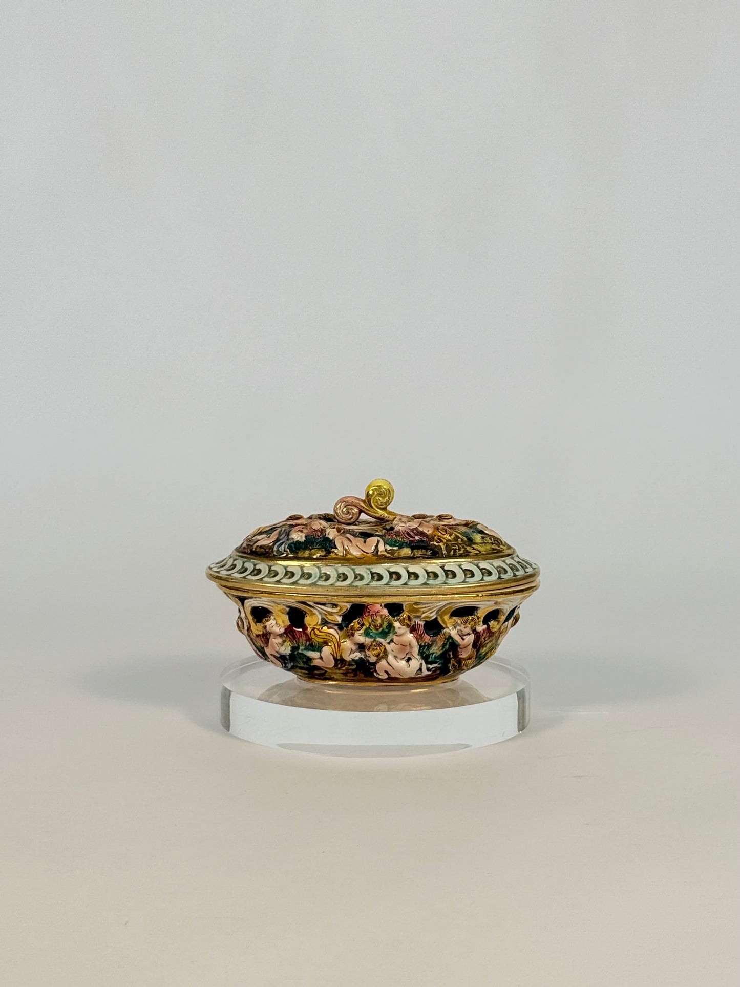Capodimonte Porcelain Dresser Box