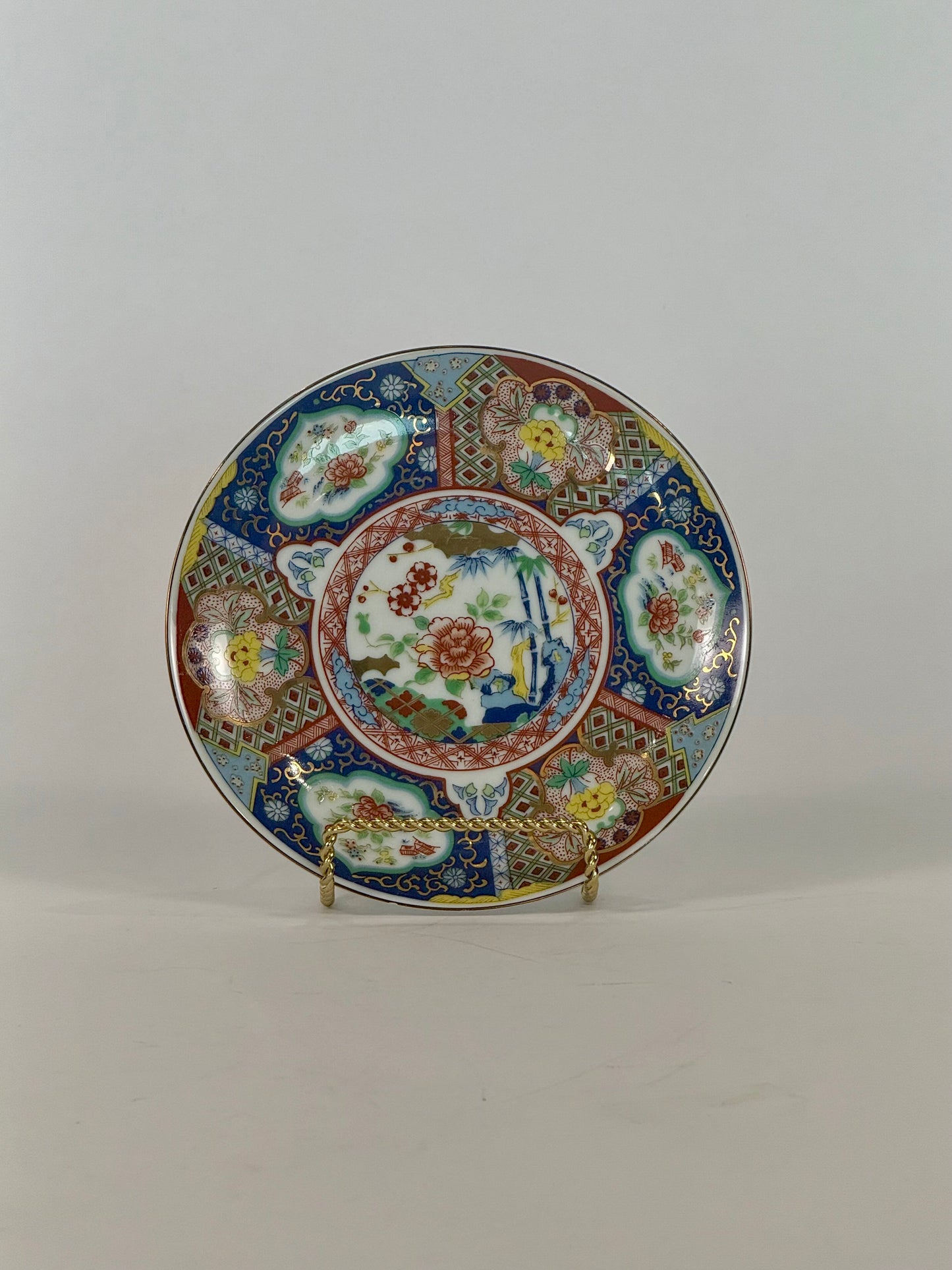Amari Porcelain Plates