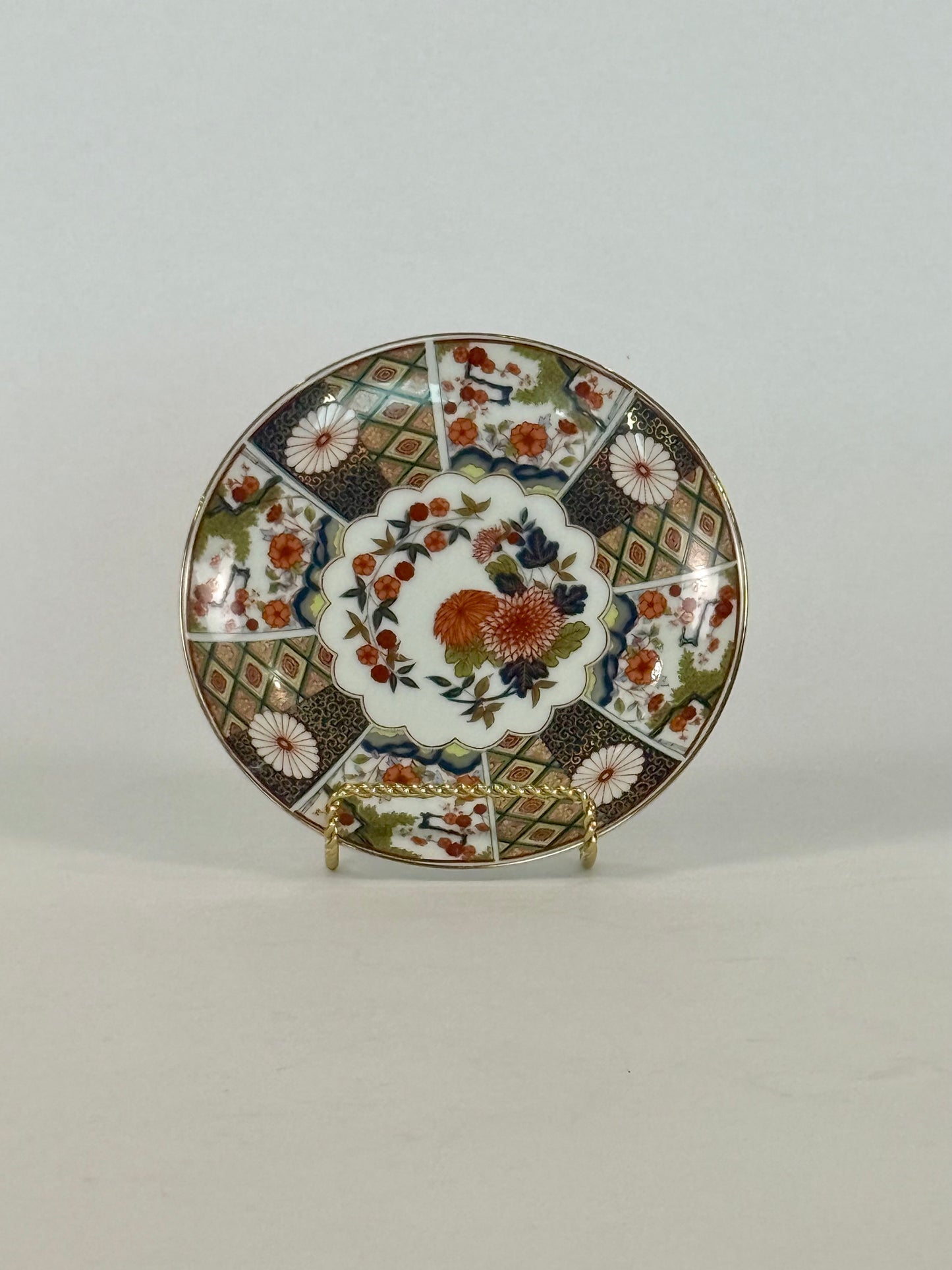 Amari Porcelain Plates