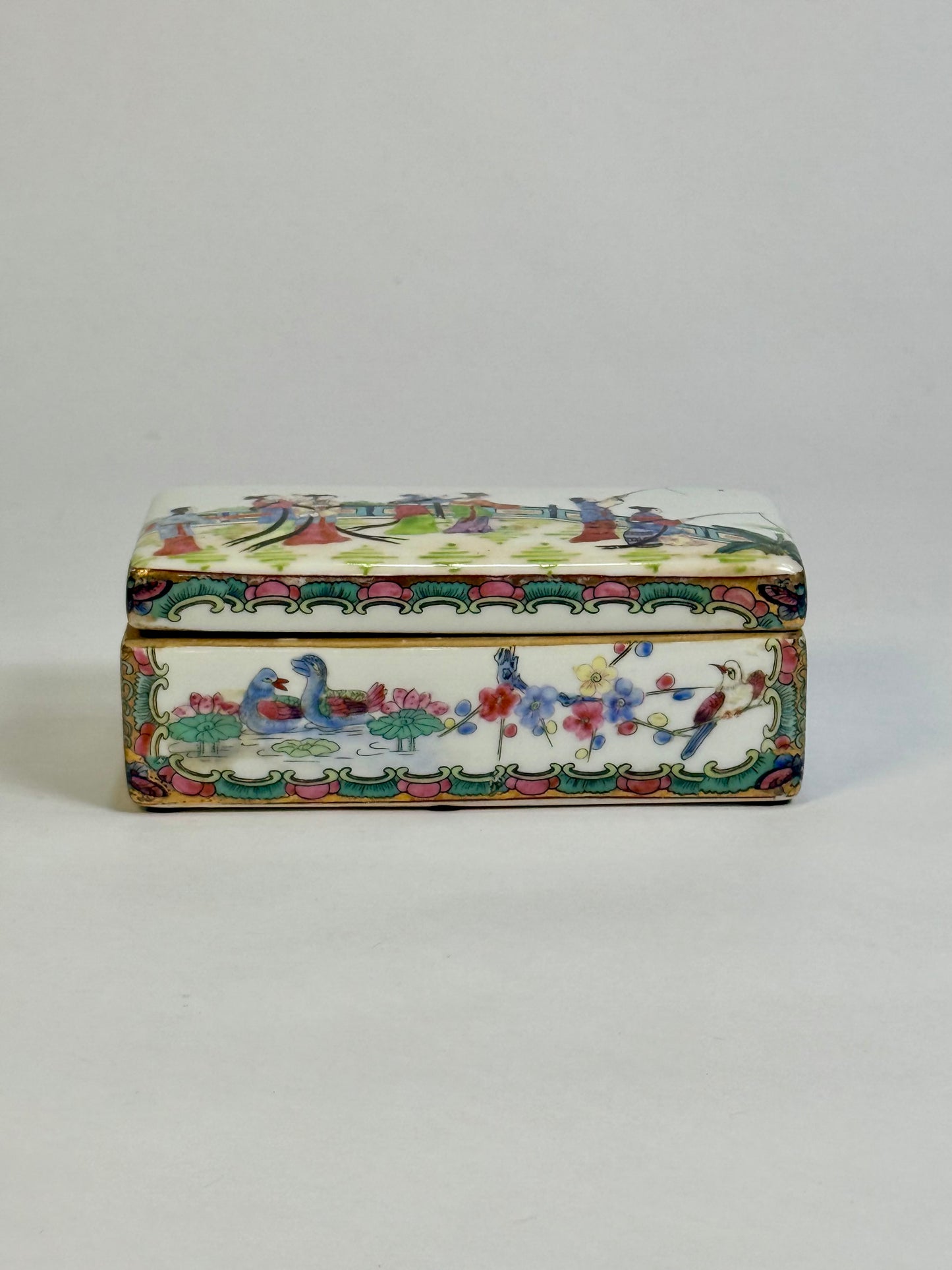 Vintage Rose Medallion Box