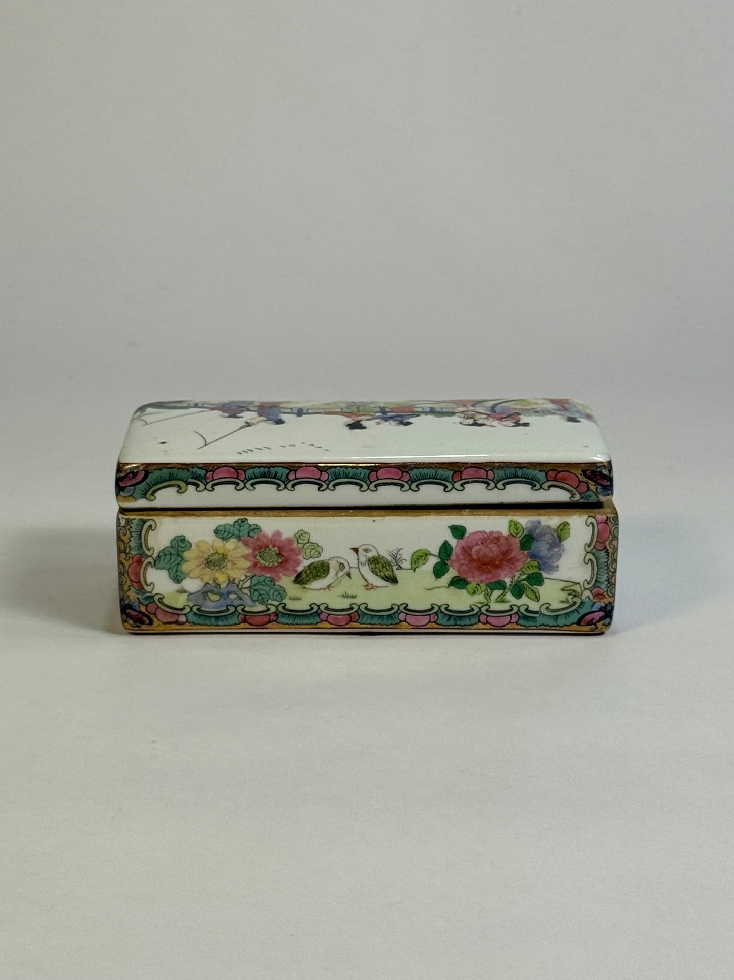 Vintage Rose Medallion Box