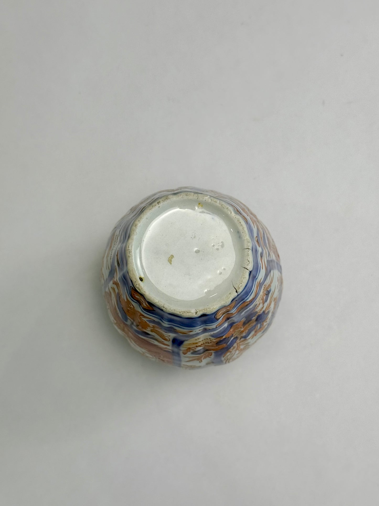 19th Century Japanese Imari Vase with Scalloped Rim